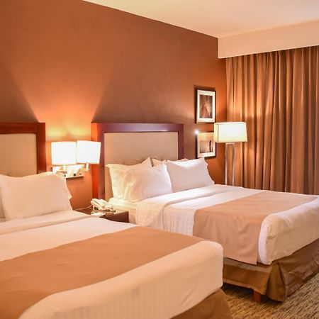 Holiday Inn Leon By Ihg Eksteriør bilde