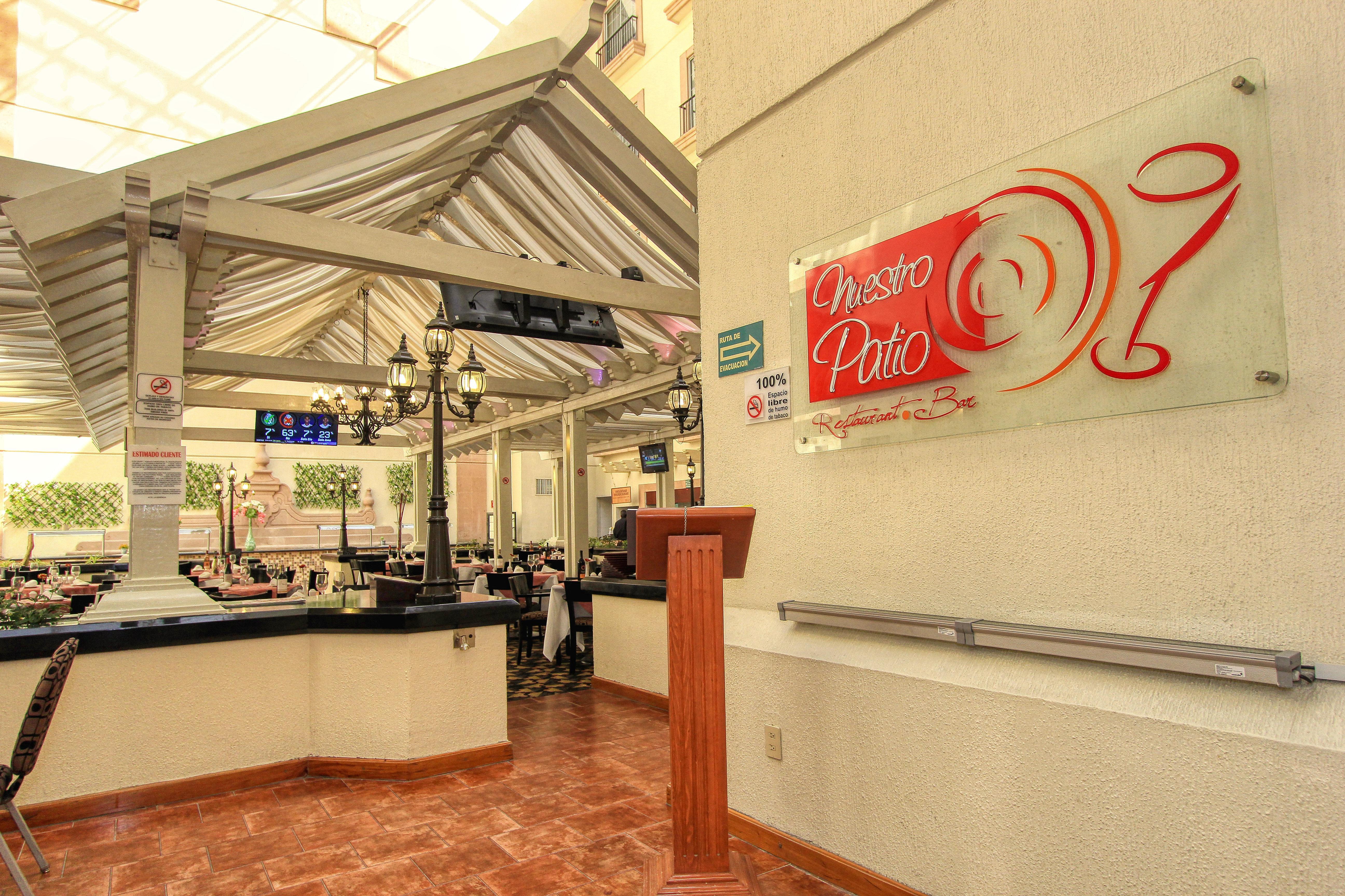 Holiday Inn Leon By Ihg Eksteriør bilde